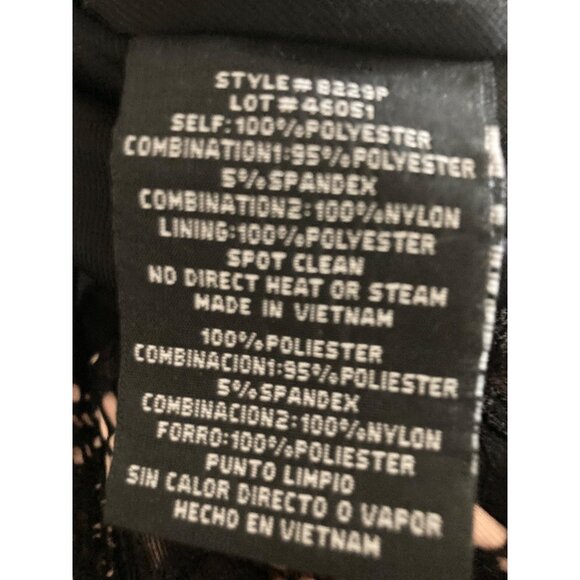 NWT Betsy & Adam Petite Lace-Top Off-The-Shoulder Gown Black SZ 14P - Picture 10 of 10